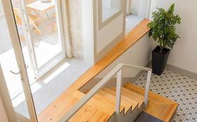 Central Stunning Duplex W/ Patio By Lovelystay