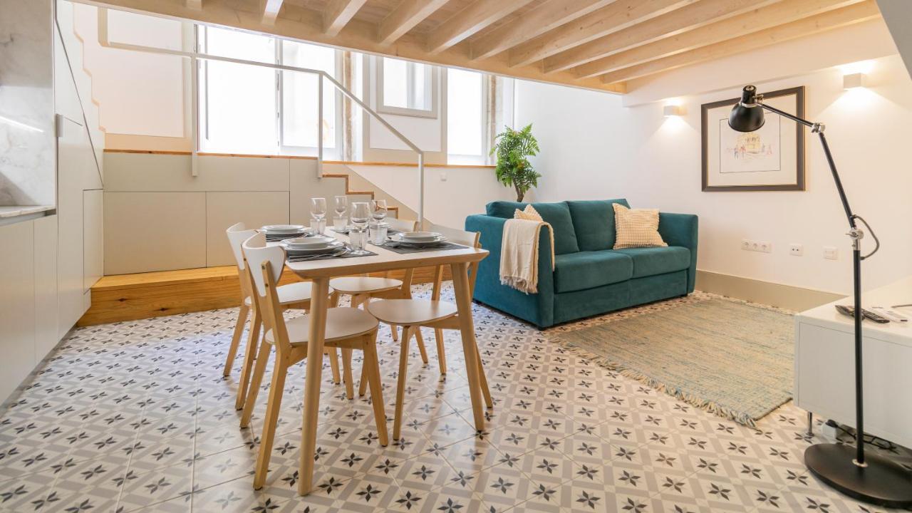 Central Stunning Duplex W/ Patio By Lovelystay Porto Exterior photo