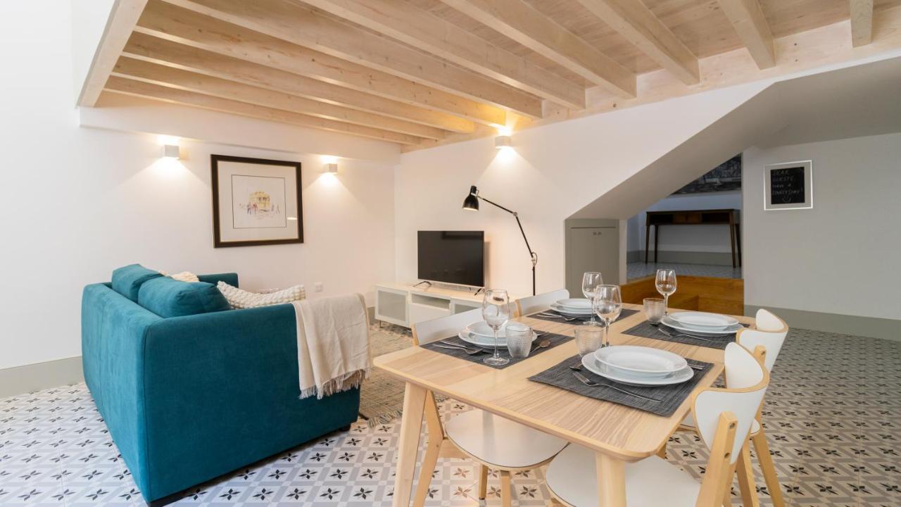Central Stunning Duplex W/ Patio By Lovelystay Porto Exterior photo