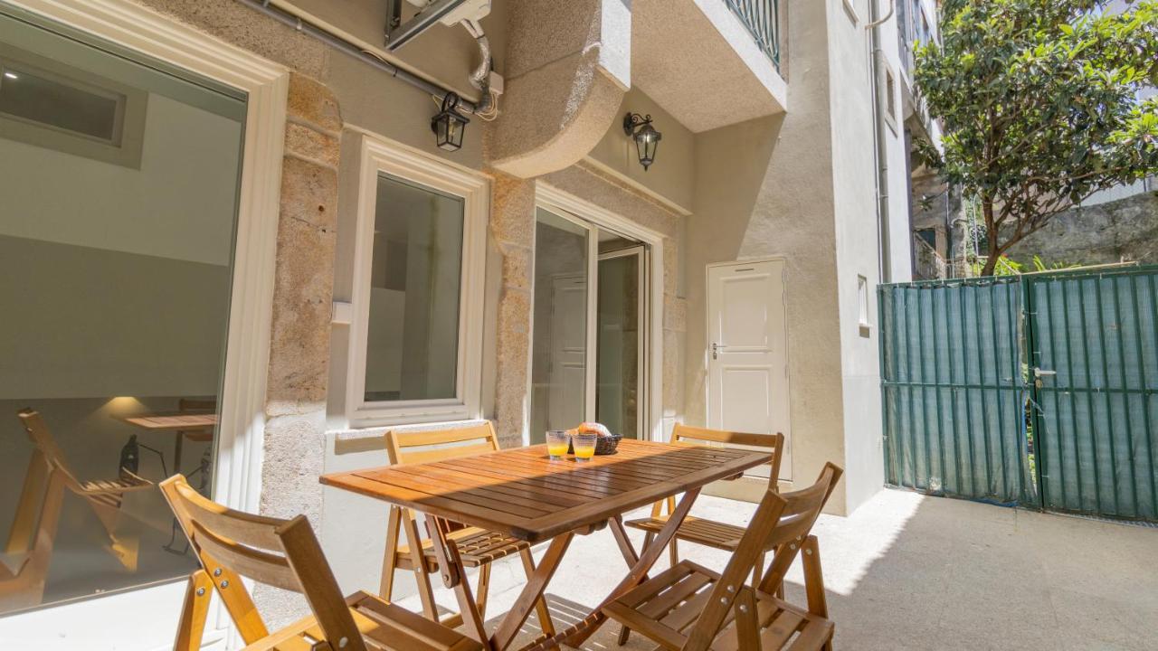 Central Stunning Duplex W/ Patio By Lovelystay Porto Exterior photo