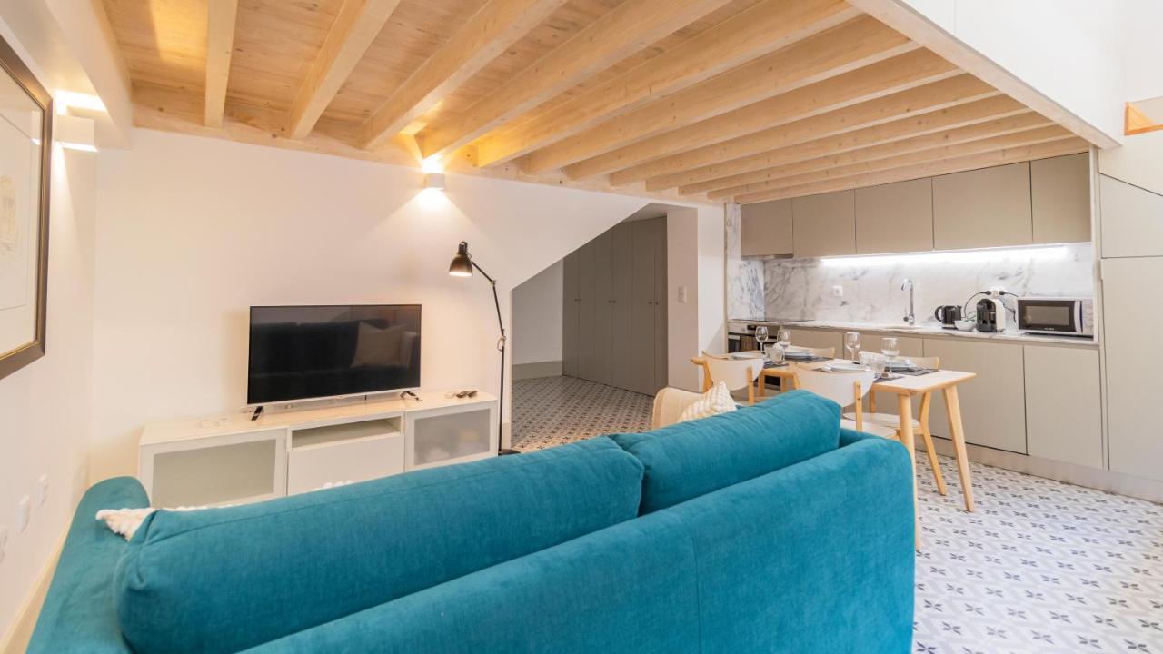 Central Stunning Duplex W/ Patio By Lovelystay Porto Exterior photo