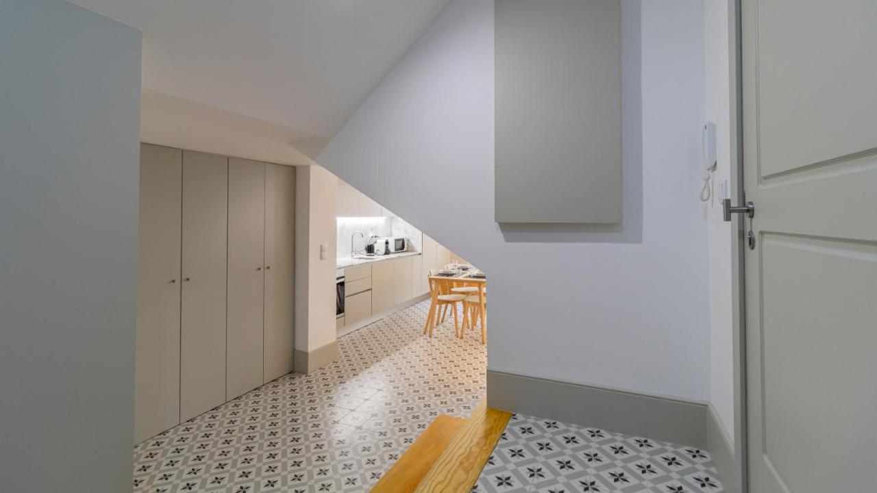 Central Stunning Duplex W/ Patio By Lovelystay Porto Exterior photo